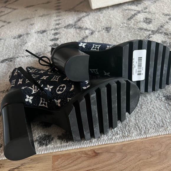 Louis Vuitton Star Trail Ankle Boots Navy - Picture 3 of 6